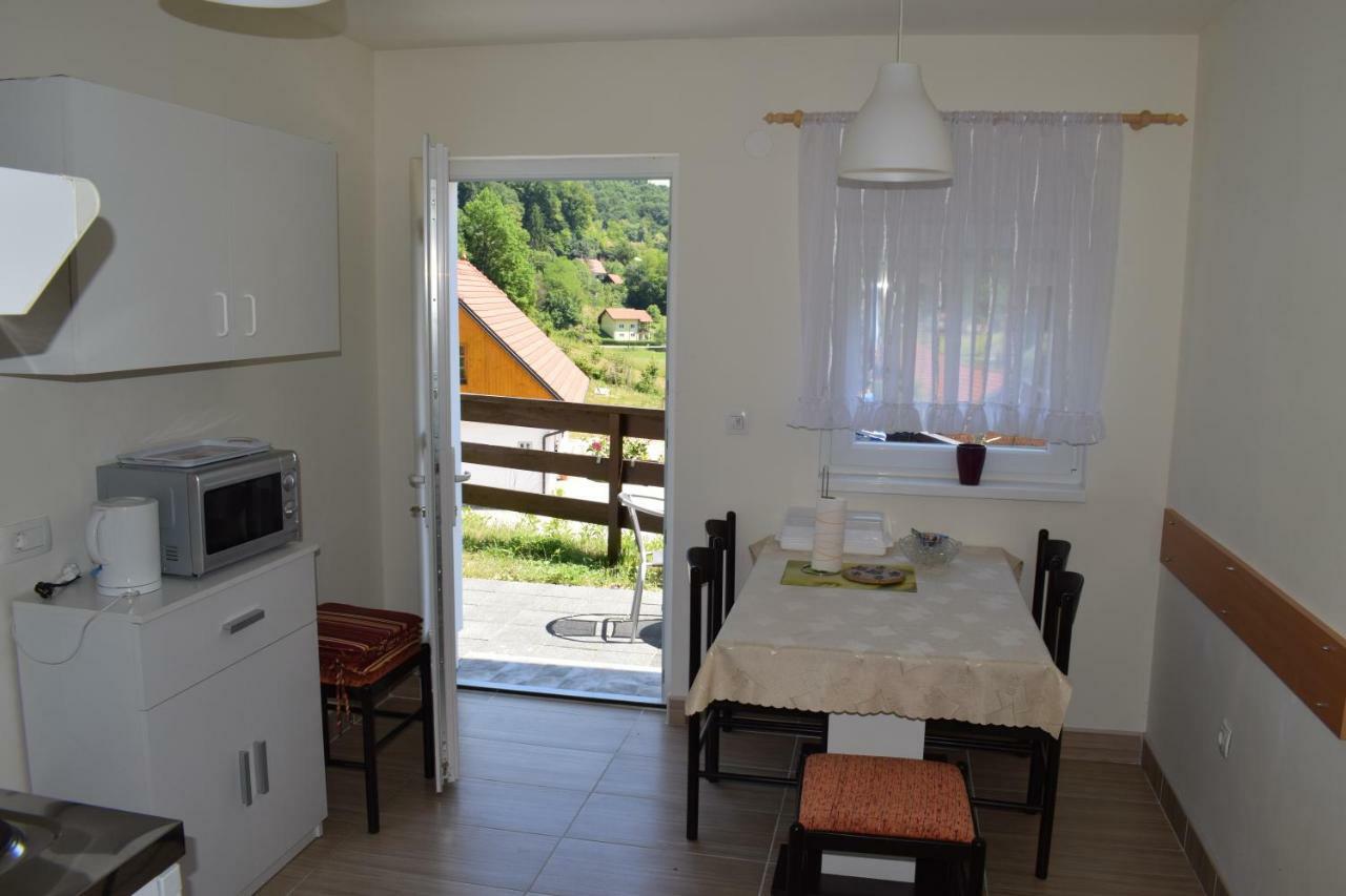 Apartmani Husko Tuheljske Toplice Exterior photo